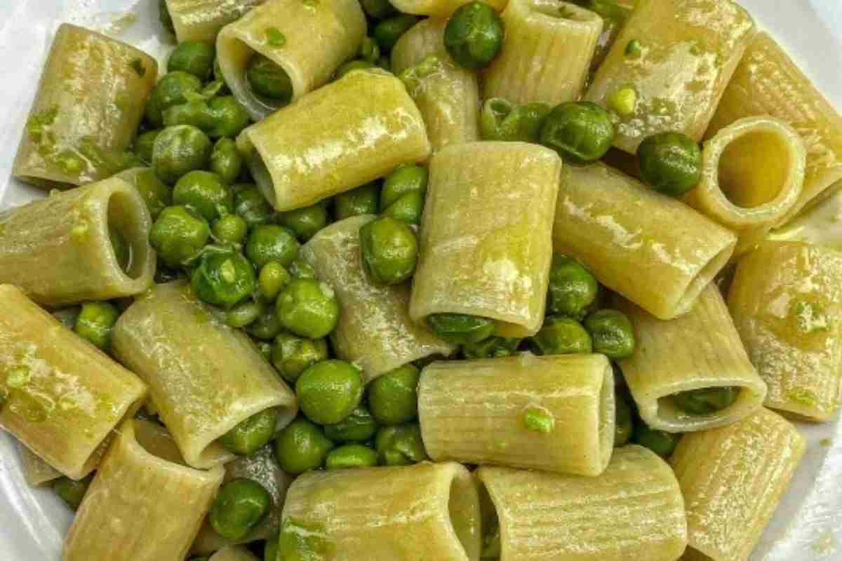 Con i trucchi della nonna non si sbaglia mai: pasta e piselli come non l'avete mai mangiata