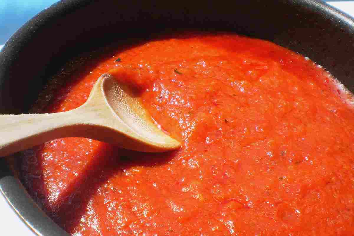 come togliere acidità salsa pomodoro