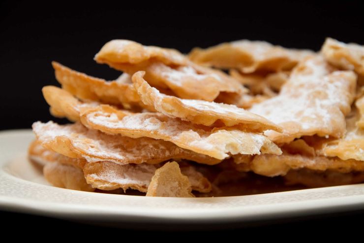 Chiacchiere napoletane, la ricetta facile 