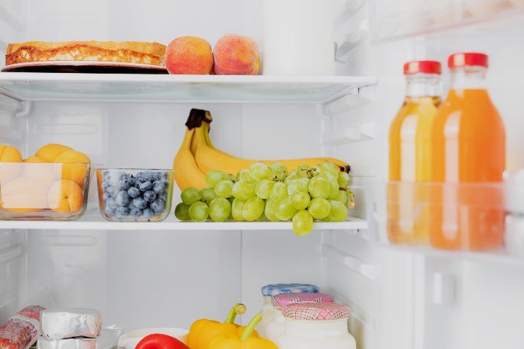 temperature del frigo, cambiano con le stagioni