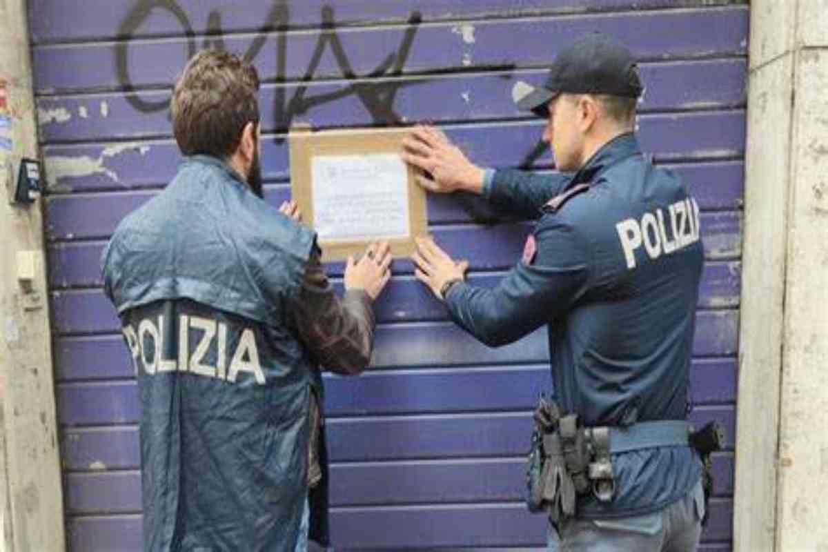 ristorante stellato, chiuso per blatte 