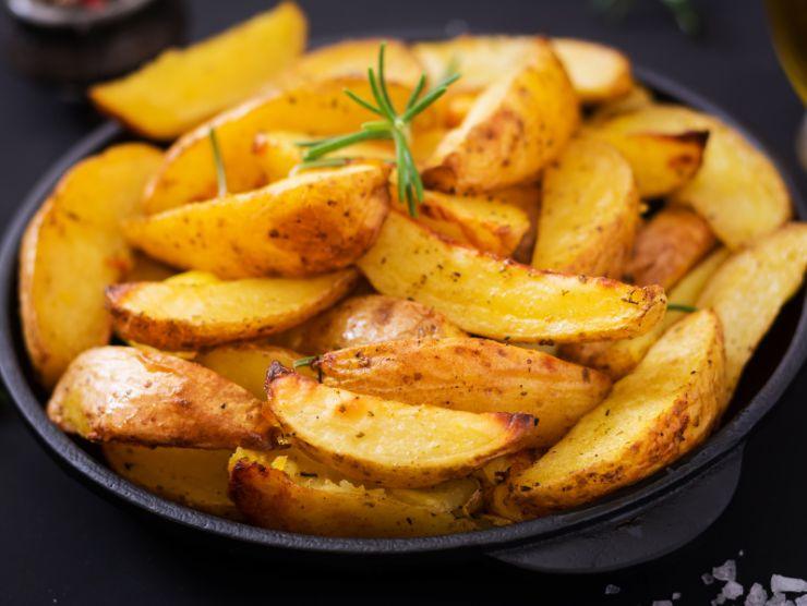 trucco per patate al forno perfette