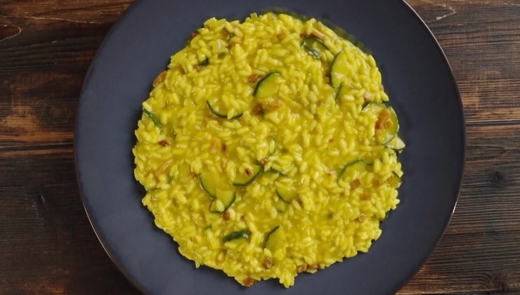 ricetta risotto zucchine e speck