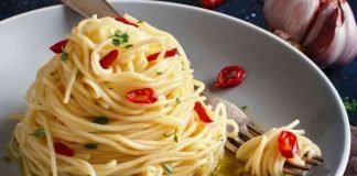 Ricetta aglio, olio e peperoncino