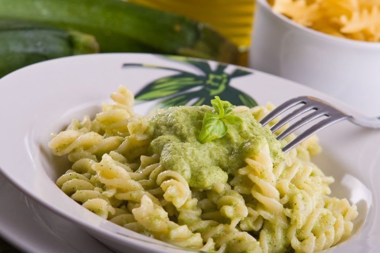 pasta e zucchine non fritte