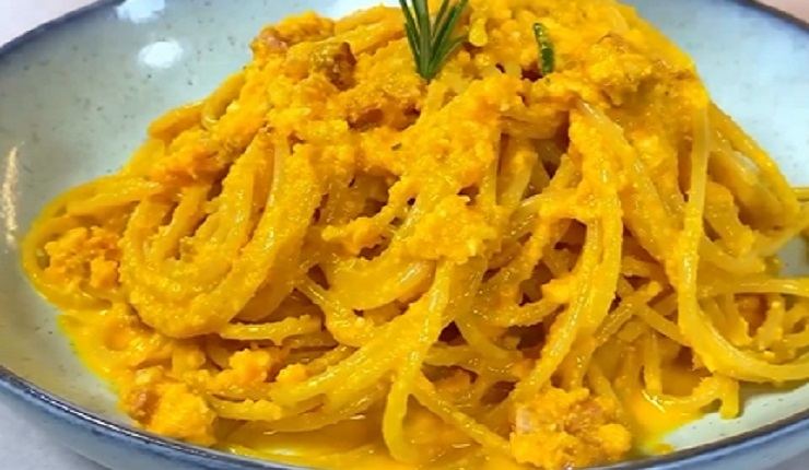 ricetta pasta al pesto di carote
