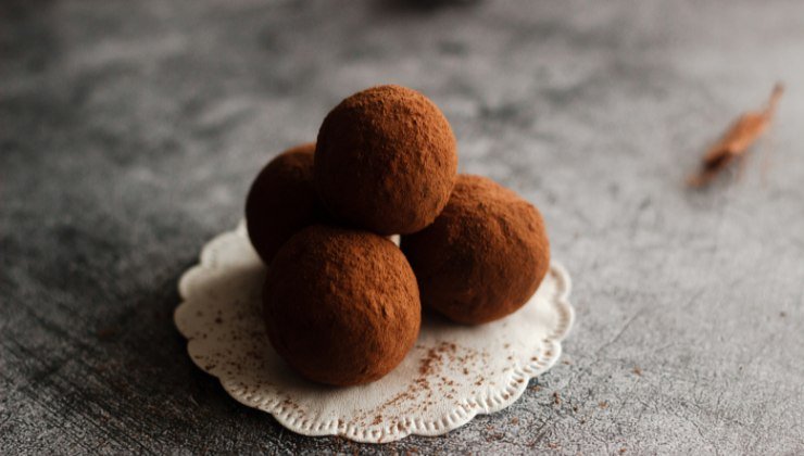 Tartufini mascarpone e caffè ricetta