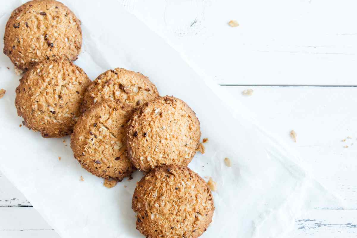 Biscotti da inzuppo avena e ricotta