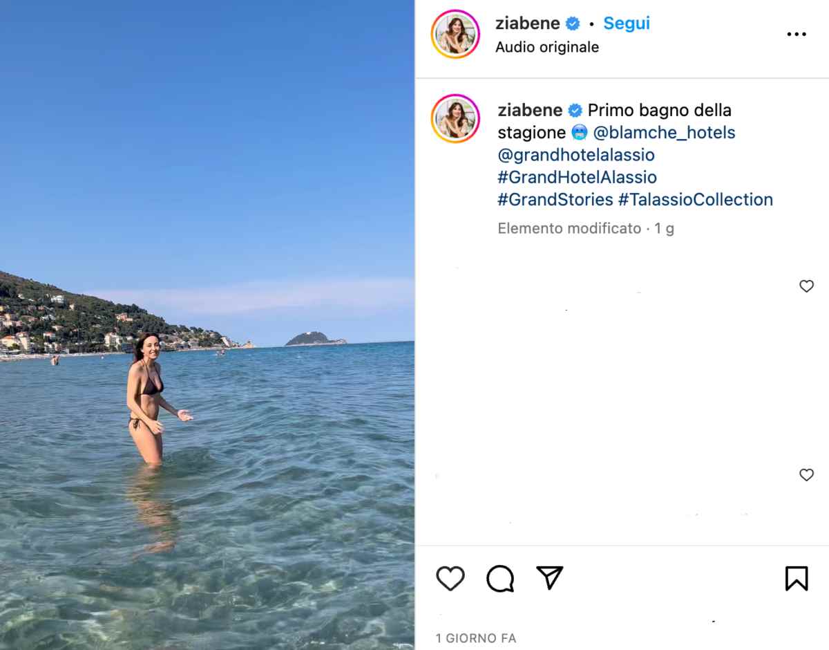 Primo tuffo al mare per Benedetta Parodi