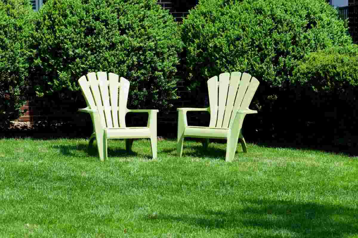 pulire sedie da giardino