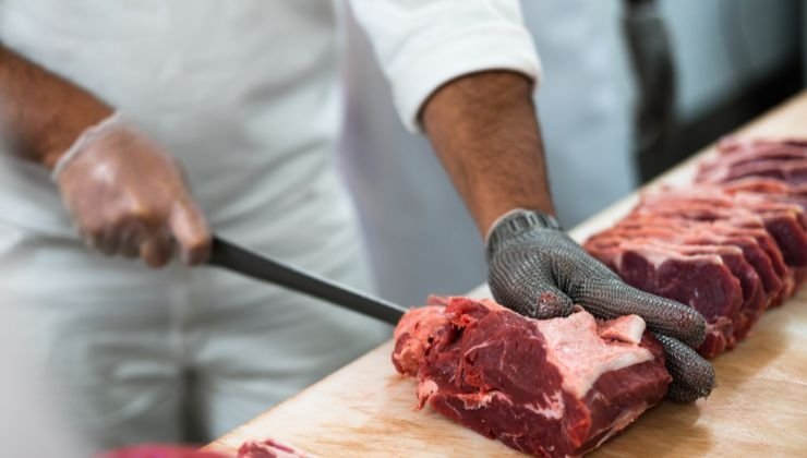 sai perché la carne diventa scura dopo un po'?