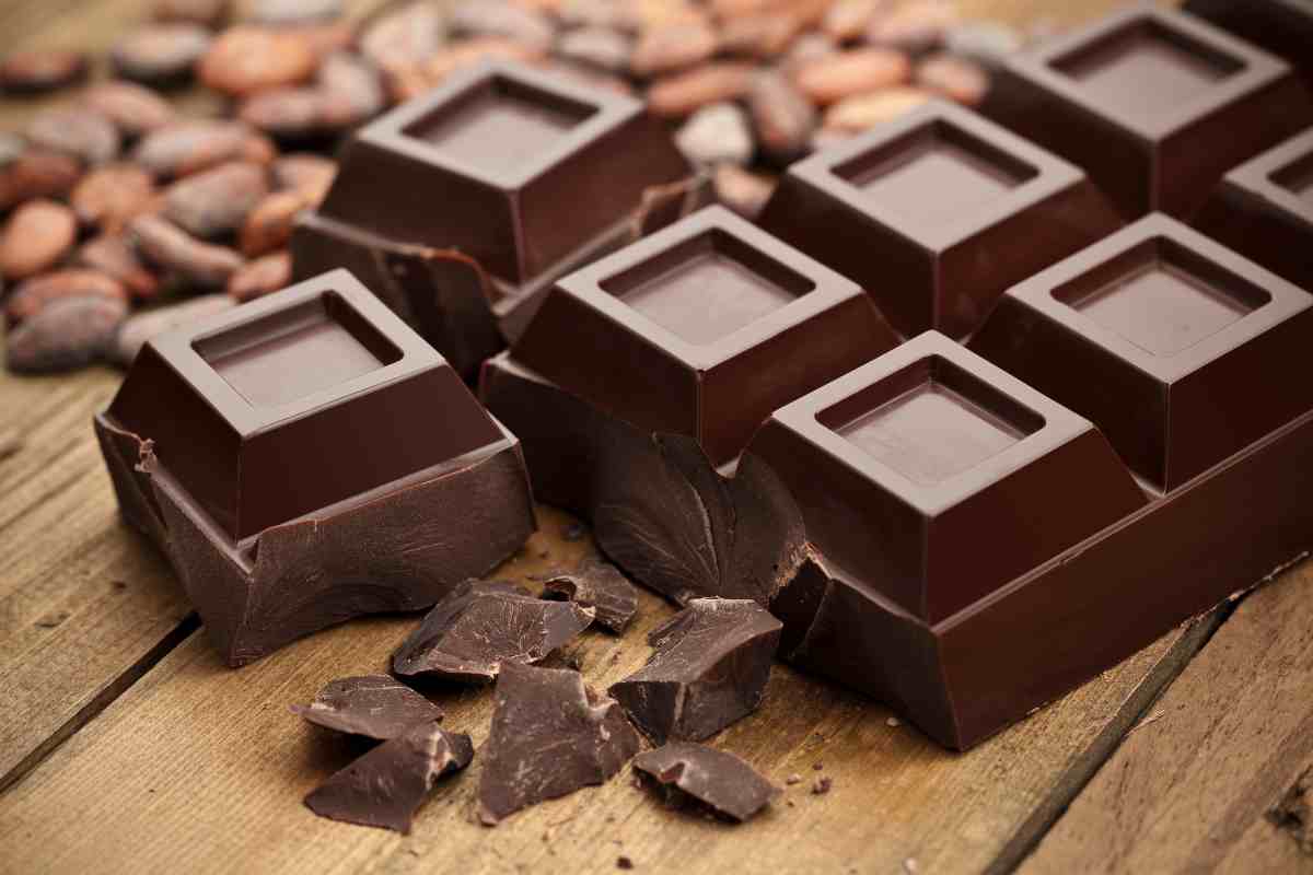 Cioccolato fondente, i benefici sul cervello