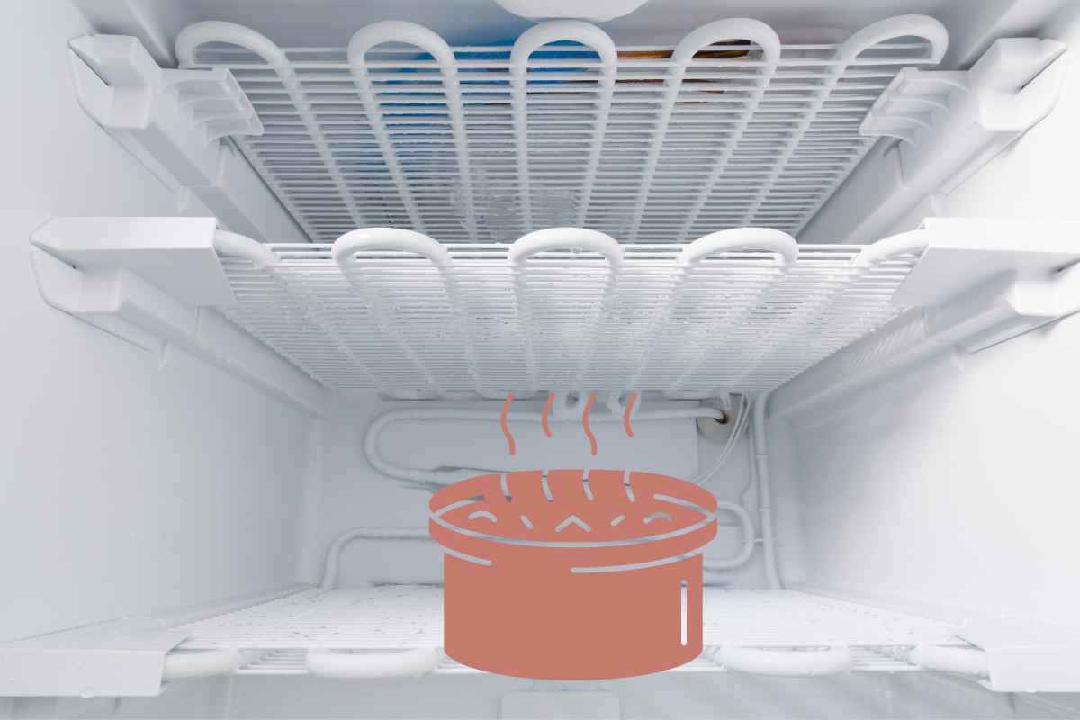 togliere il ghiaccio dal frigorifero