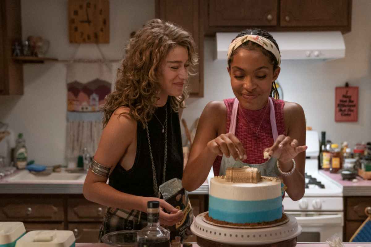 Amazon annuncia l'arrivo del film Sitting in Bars with Cake