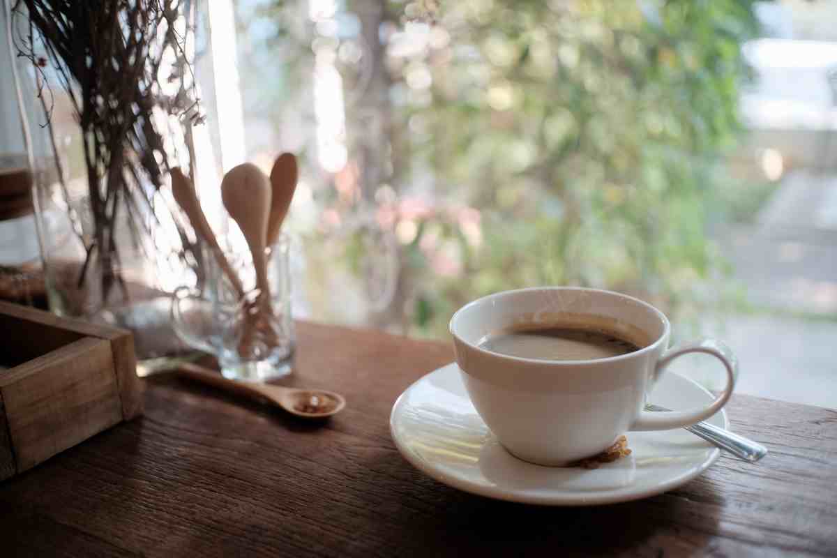 bere caffè al mattino fa male