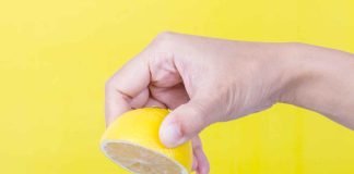 un trucco facile per spremere il limone davvero bene