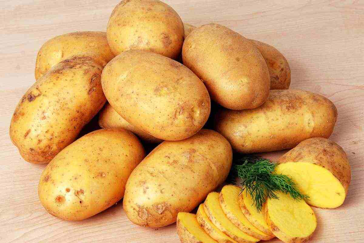 Patate richiamate per rischio chimico