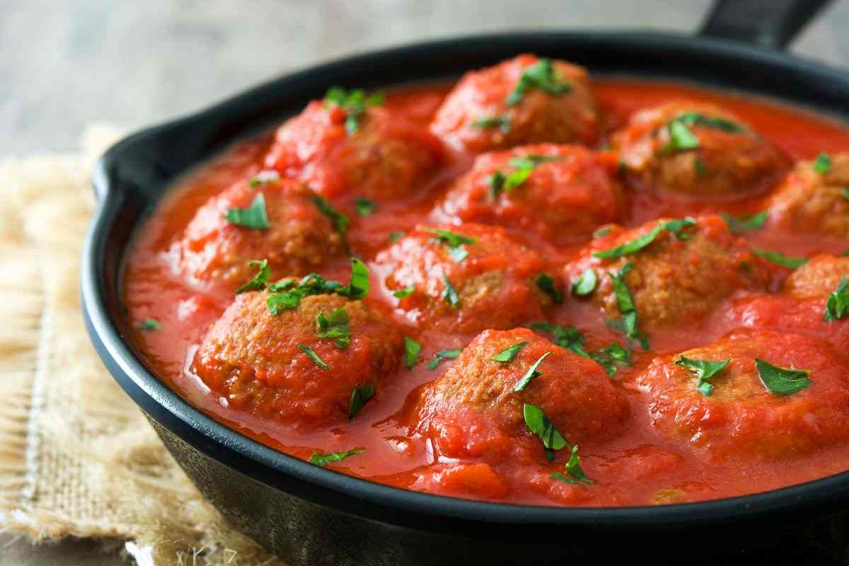 polpette di pane al sugo