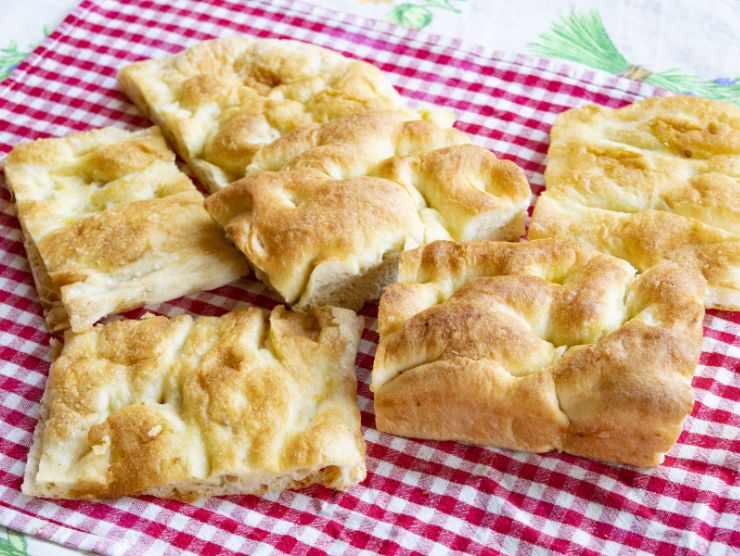 ricetta focaccia alla genovese