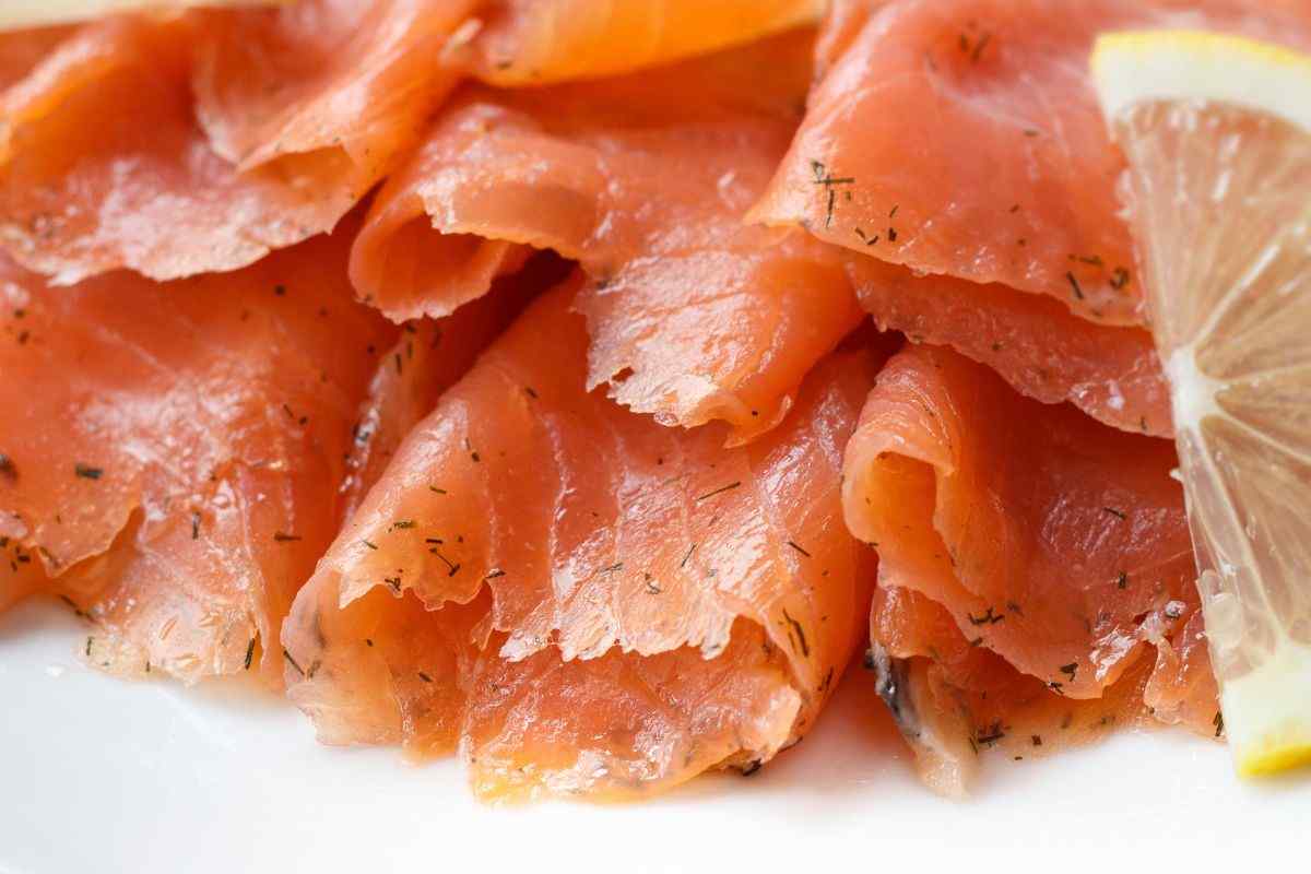 Salmone affumicato: fa bene o fa male?